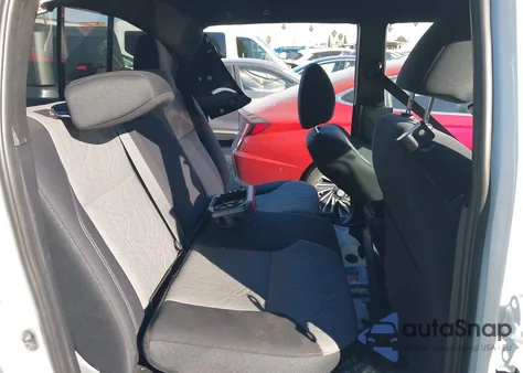 2022 Toyota Tacoma Trd Off Road z USA, uszkodzony, nr VIN 3TMDZ5BN2NM121260